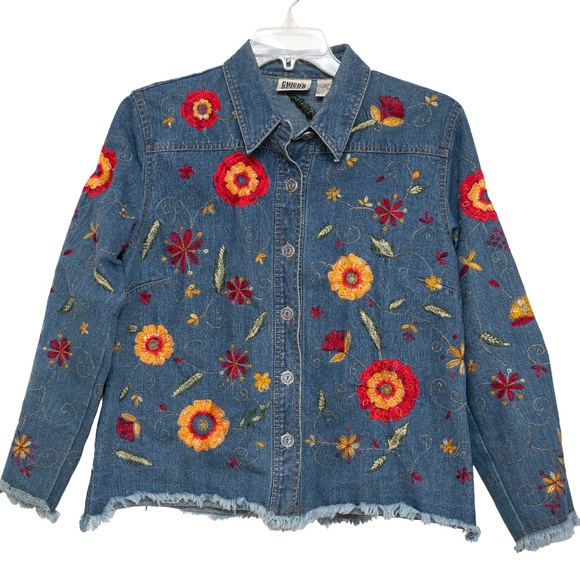Chico's Denim Jacket Floral Embroidered All over Flower Button Up Fringe Bottom - Picture 1 of 6